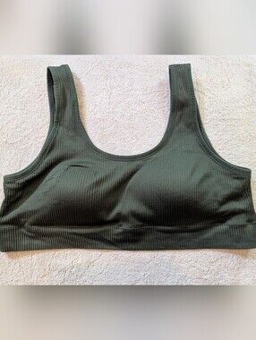 $16 Torrid Curve Size 4 / 4X Olive Green Seamless Ribbed Scoop Neck Bralette